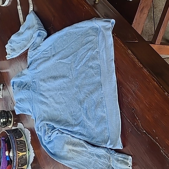 Free with bundle sweater - Picture 7 of 8